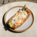 Danish de espargos e ajo blanco 