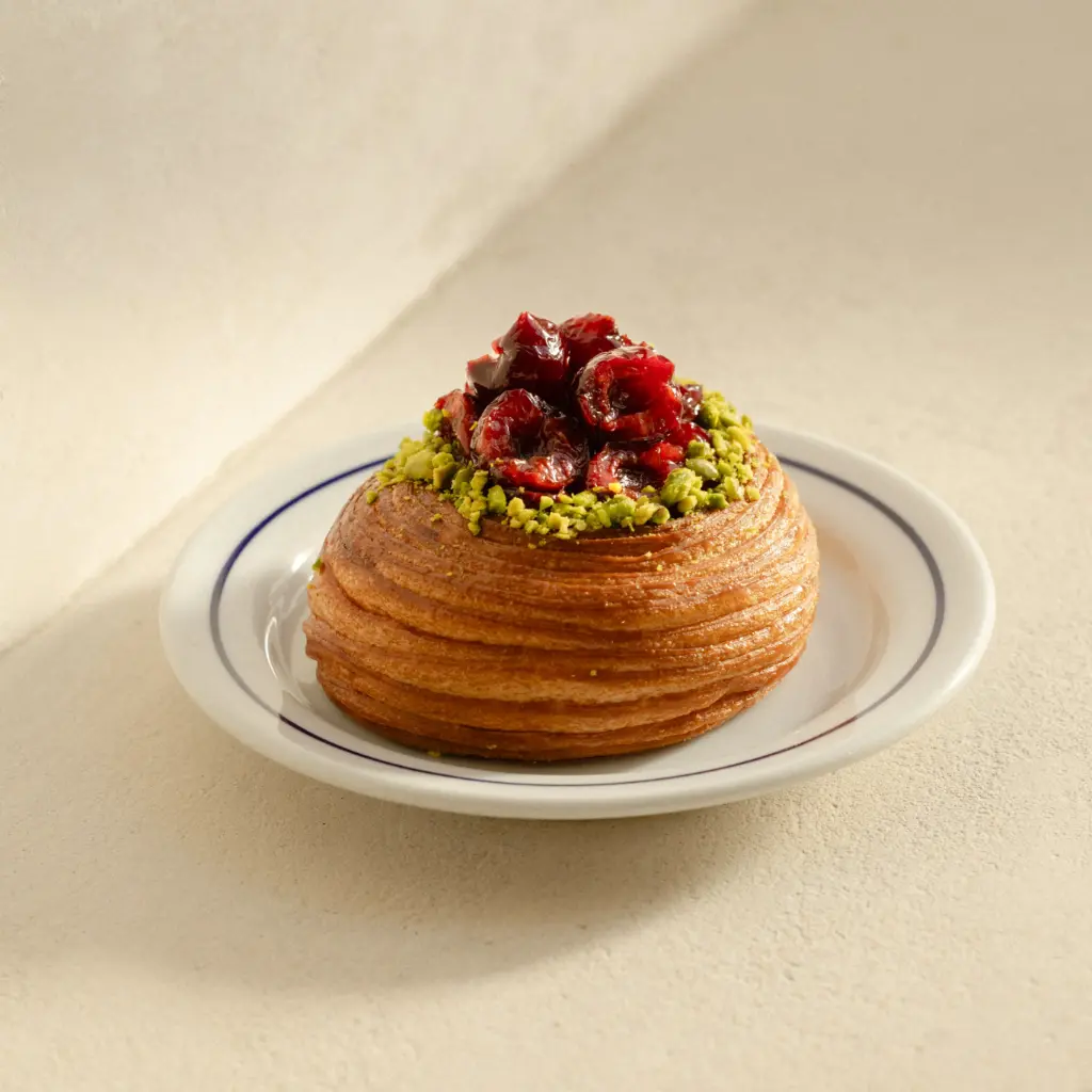 Tarte folhada de Cereja e Pistácio